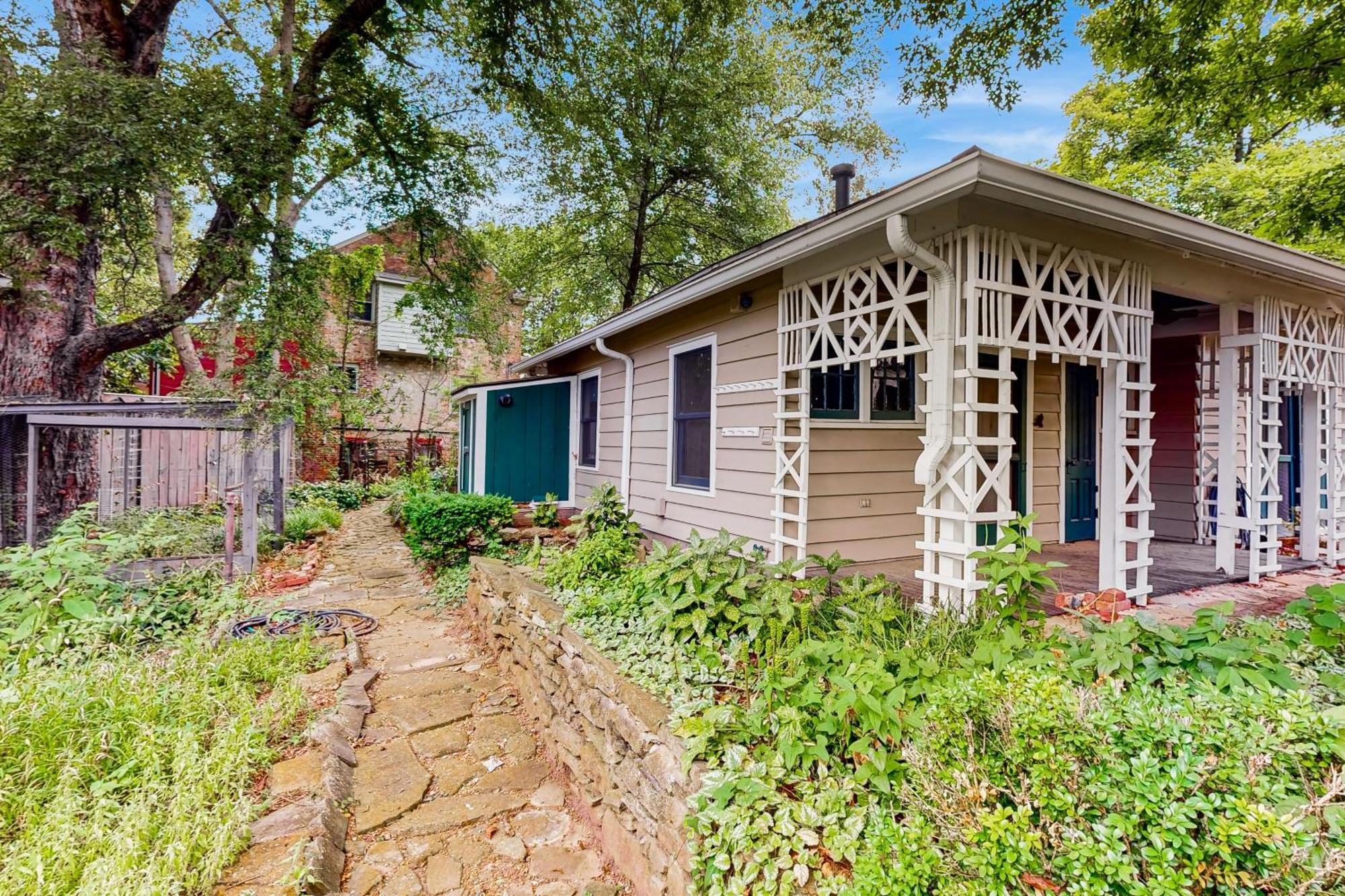 Little House -